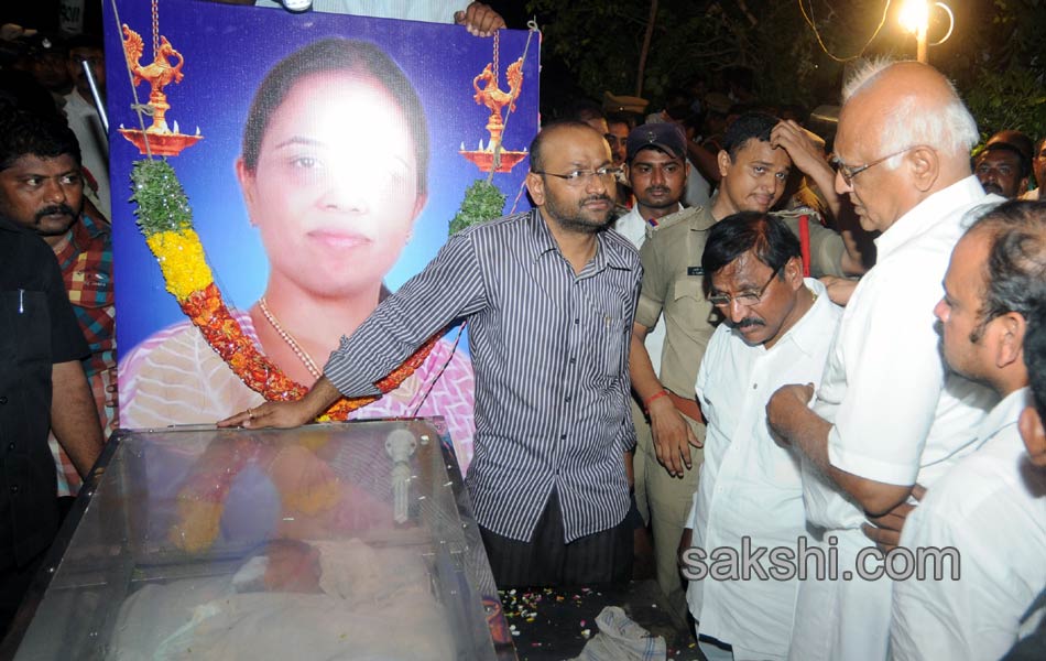 Shobha Nagireddy lies in state  Nandyal9