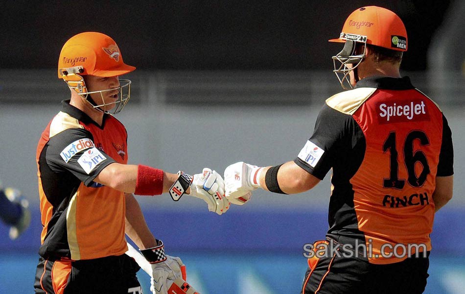 Sunrisers Hyderabad beat Delhi Daredevils by 4 runs9