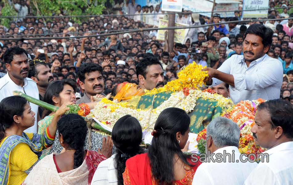 Shobha Nagireddy last rites today - Sakshi1