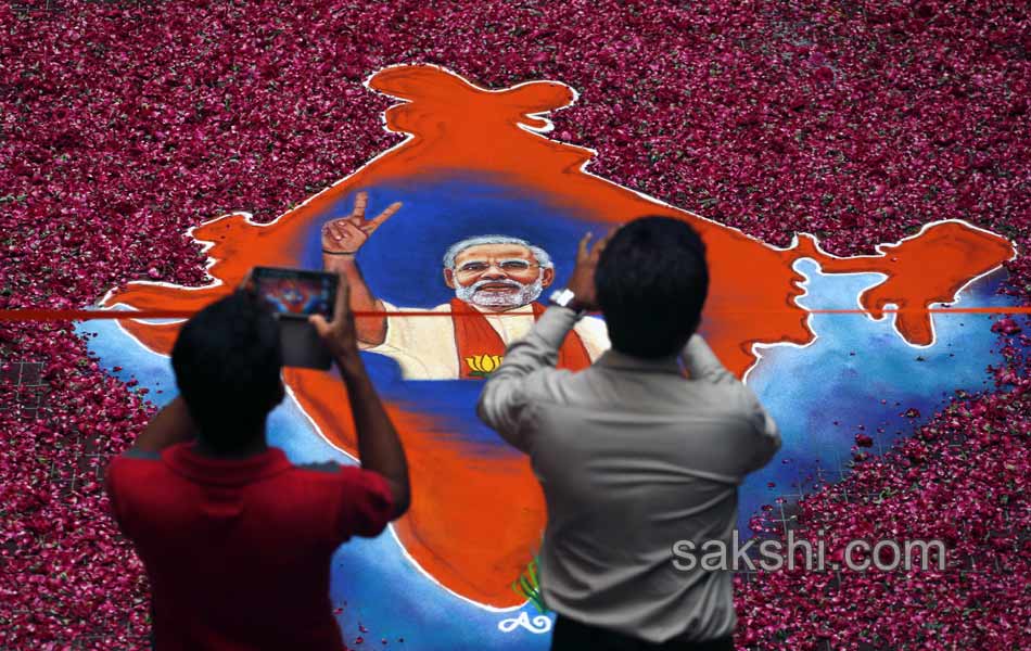 India celebrates modi victory - Sakshi1