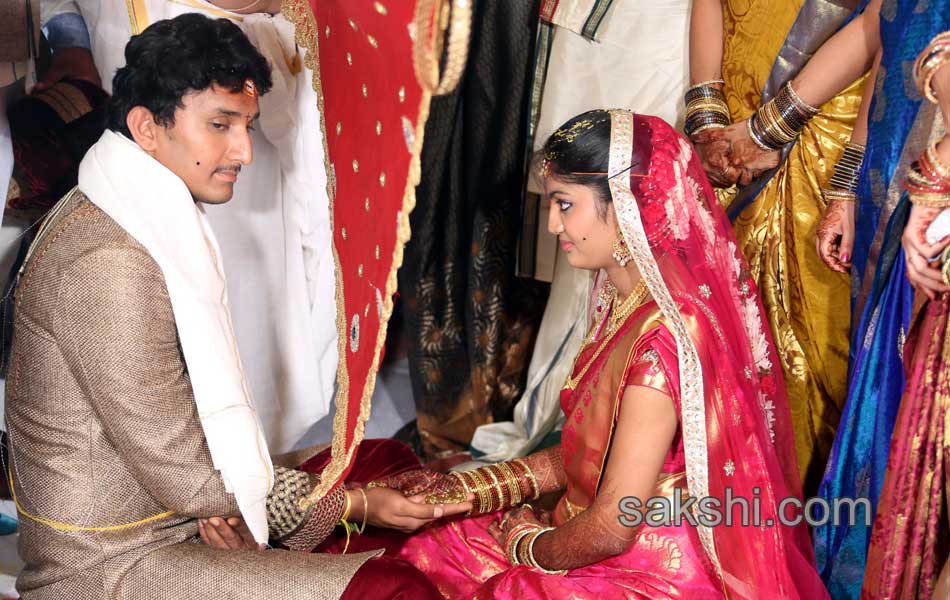 Celebs at Sivaji Raja Daughter Wedding13