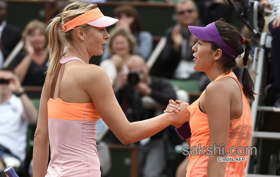 Maria Sharapova celebrates her victory12