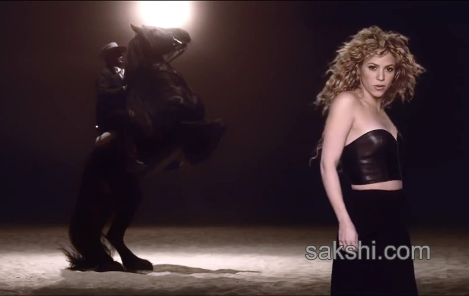 Shakira s la la la song images - Sakshi18