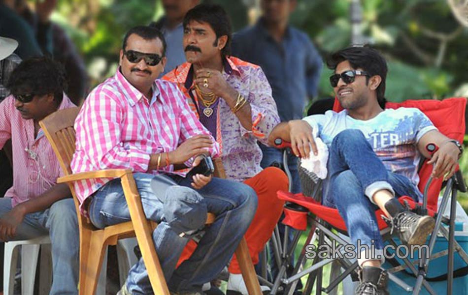 govindudu andharivadele movie working stills - Sakshi6