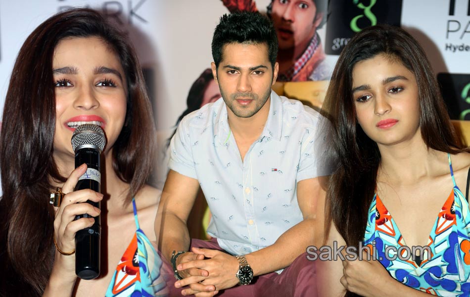 Humpty Sharma Ki  Dulhania Film Press Meet - Sakshi4