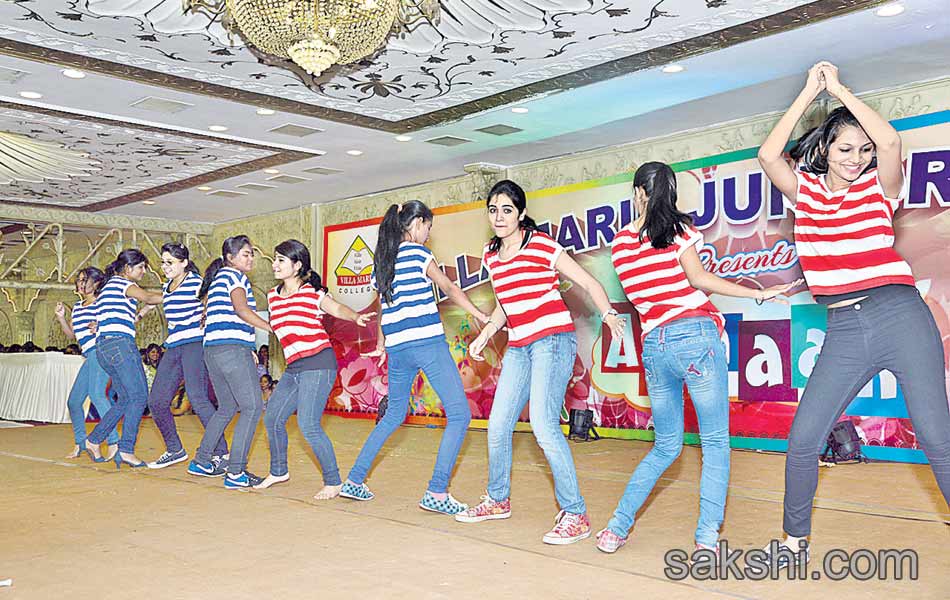 Villa mary Junior college students celebrate Freshers party - Sakshi6