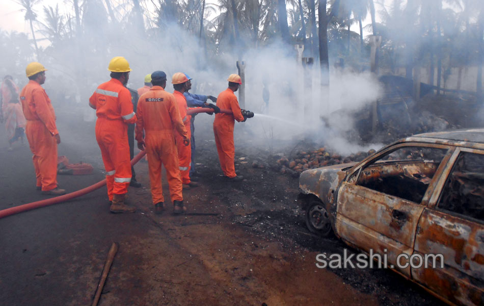 gail gas pipeline blast causes 16 deaths - Sakshi43