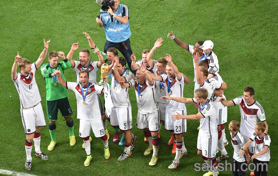 penpix of germany squad for FIFA world cup 2014 final Match5