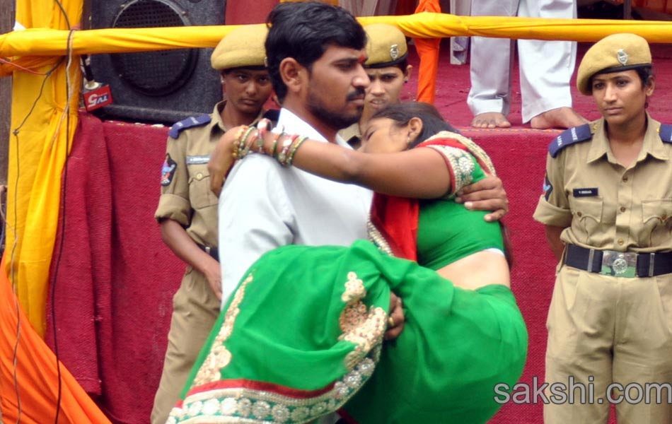 bonala festival celebrations in hyderabad - Sakshi10