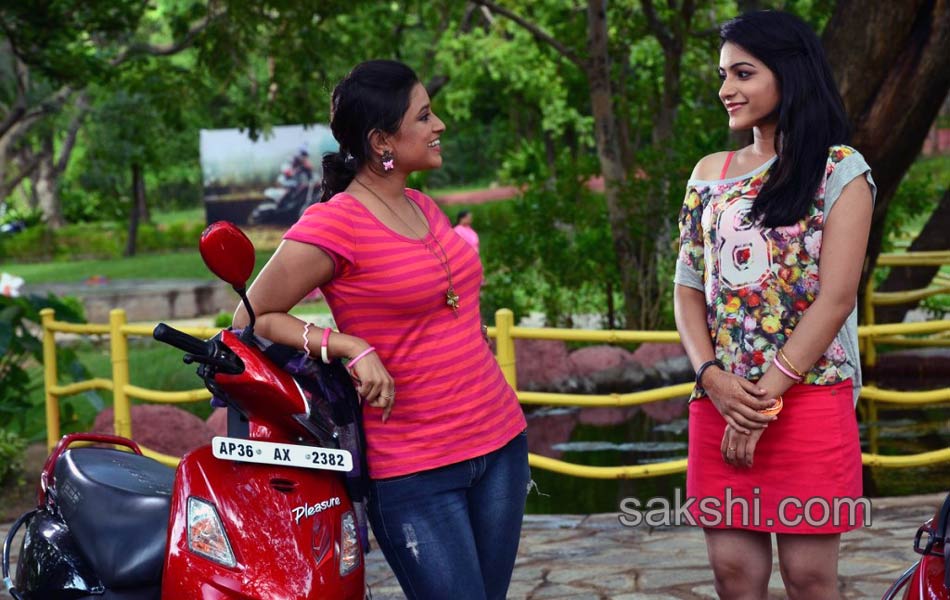 panchadara pachimirchi movie stills - Sakshi12