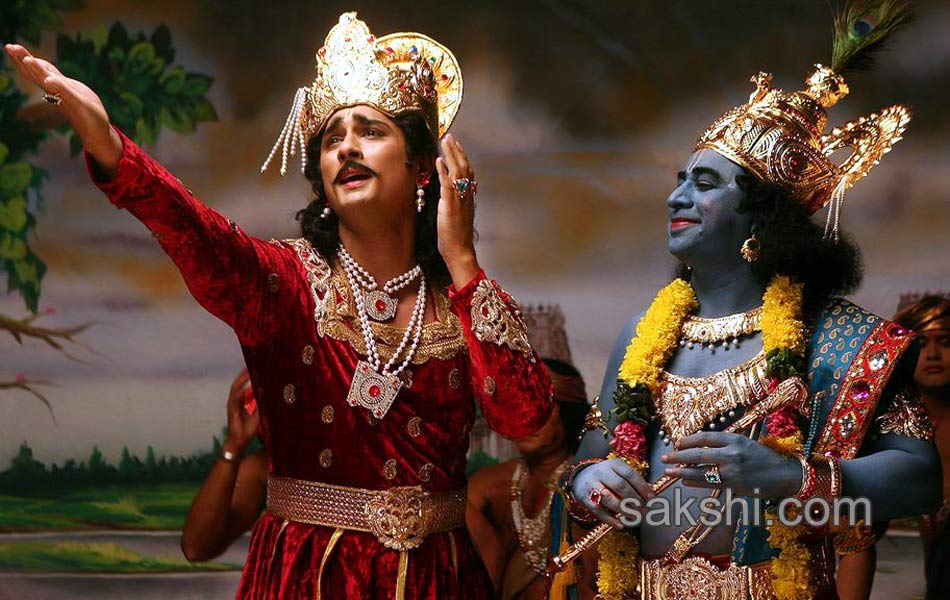 Siddharth different roles in the kaaviya thalaivan movie2