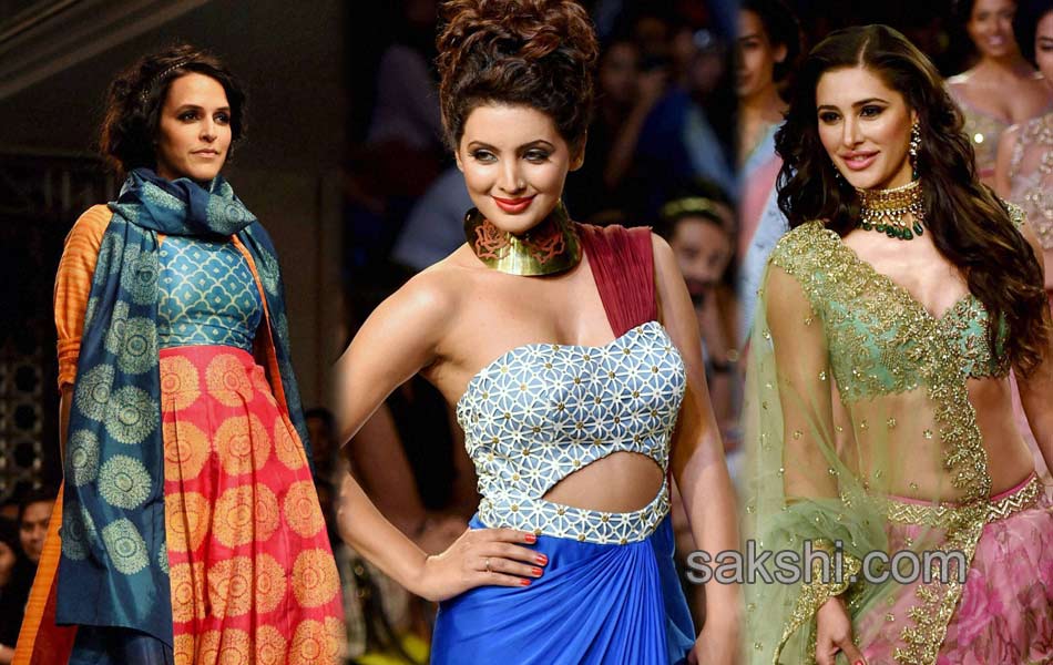 celebrities at lakme fashion week7