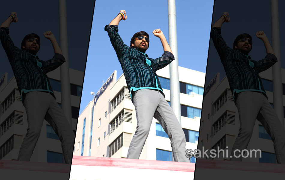 Raviteja Power Mocie stills5