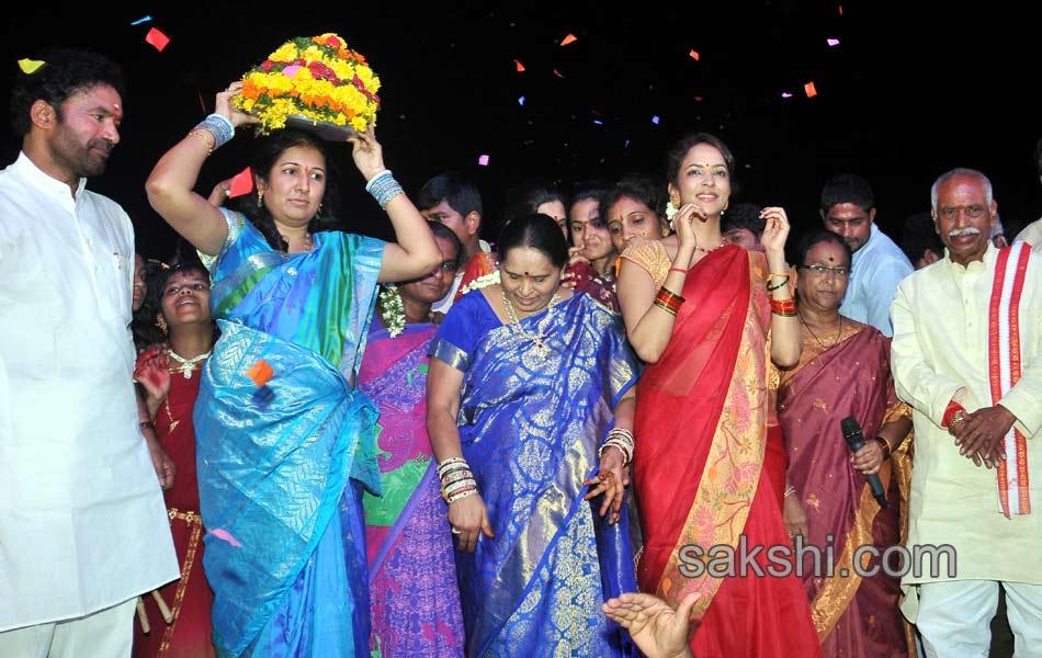 Dasara and Bathukamma festivals celebrate in Telangana3