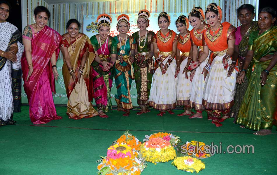 Dasara and Bathukamma festivals celebrate in Telangana9