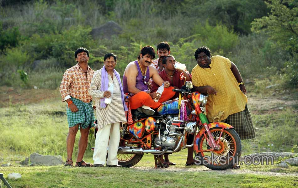 Govindudu Andarivadele Movie Stills - Sakshi9