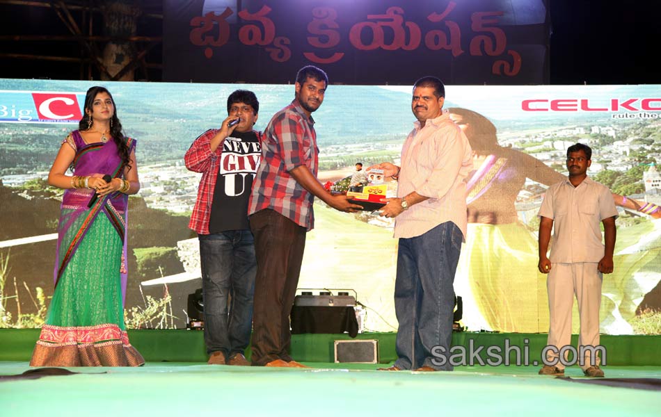 Loukyam Success Meet at Vizag13