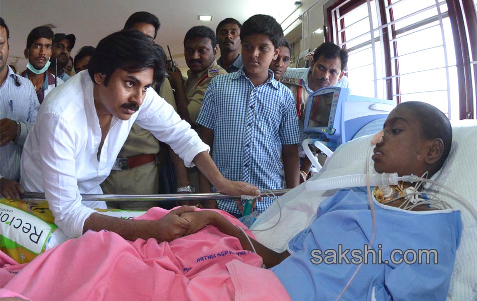 pawankalyan gives two lakhs and toys to terminally ill srija - Sakshi5