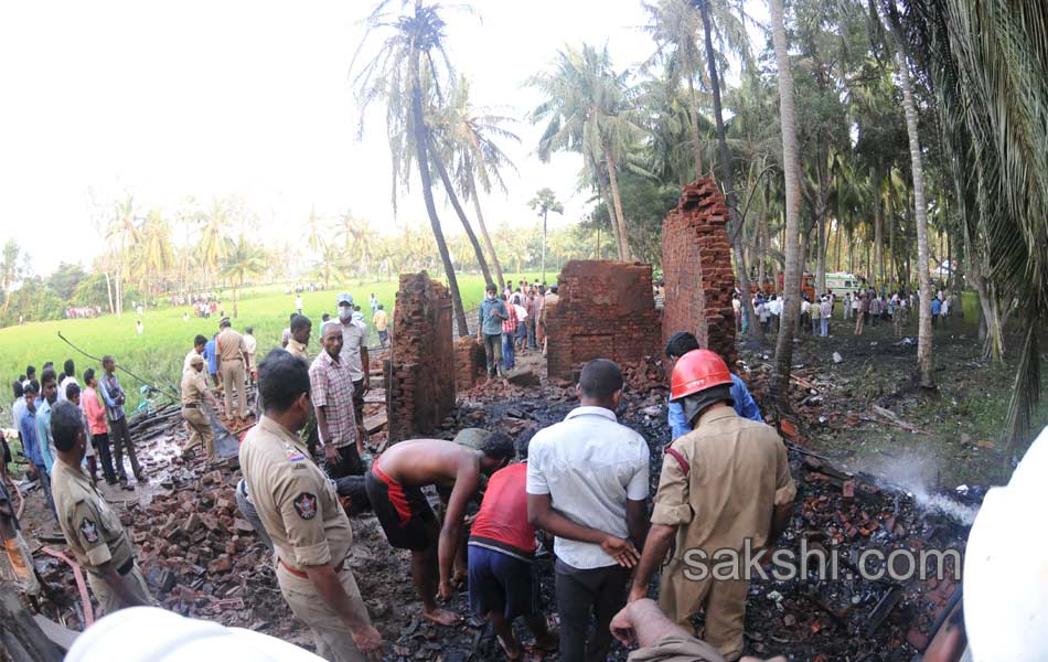 firecrackers blast in east godavari district - Sakshi4