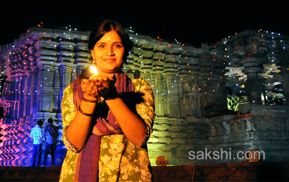 1000 pillar temple - Sakshi10