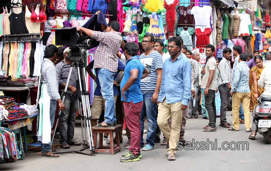 Chakkili Gintha Movie working stills11