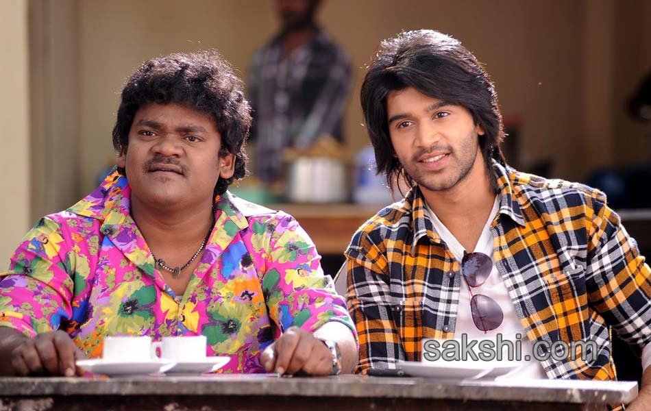 Mirchi Lanti Kurradu Movie Stills - Sakshi15