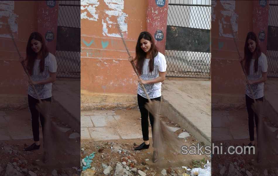 samantha takes up broom participates in swachcha bharat - Sakshi4