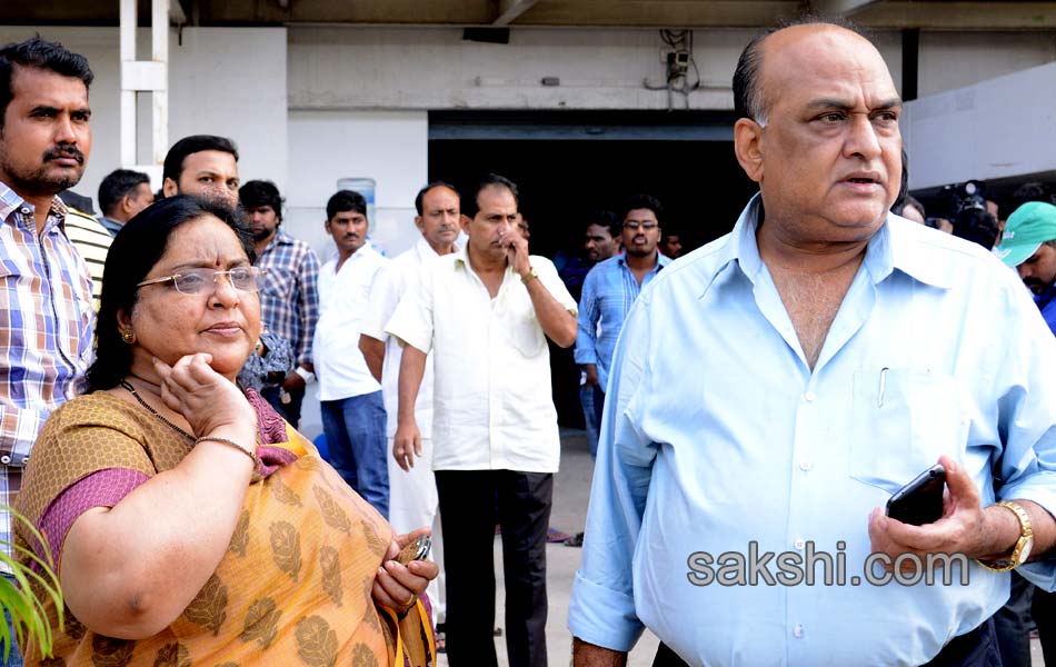 Tollywood Industry pay tributes to Music director Chakri12