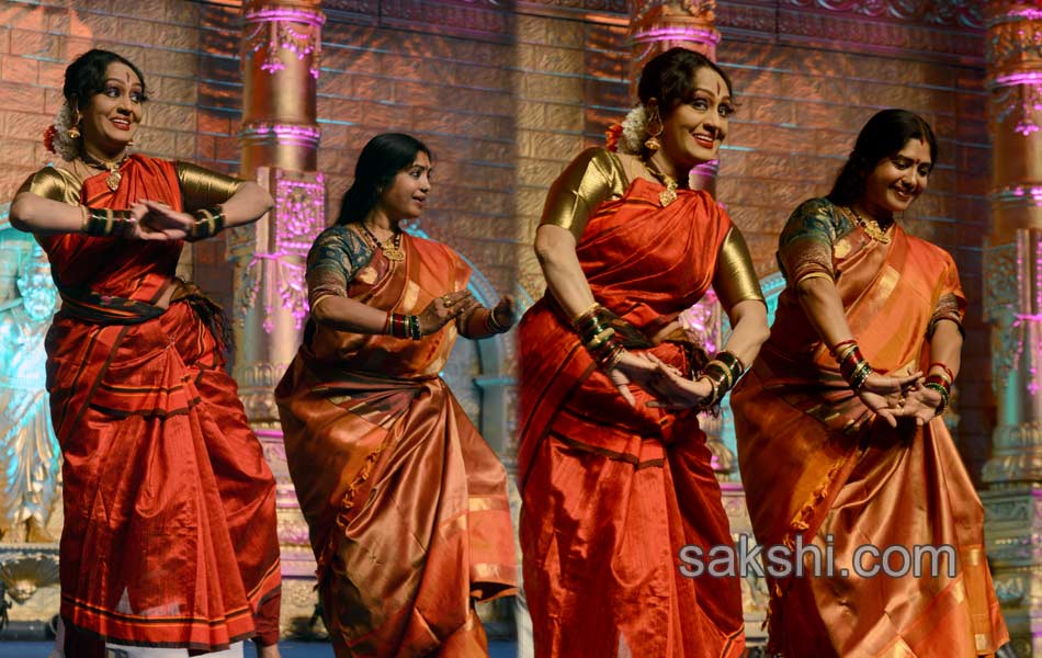 kuchipudi festival at gachibowli stadium4