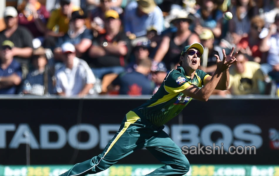 Australia won fourth one day8