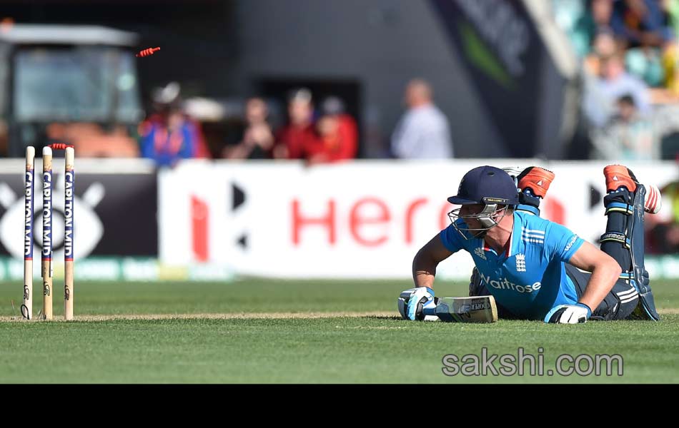 Australia won fourth one day11