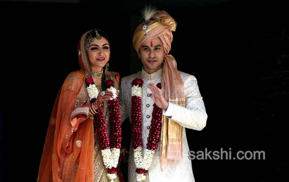 Soha Ali Khan and Kunal Khemu wedding12