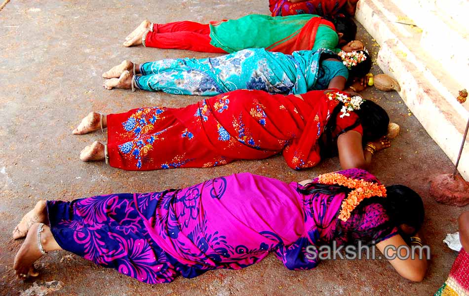 Pedda Gattu Jatara in Nalgonda - Sakshi18