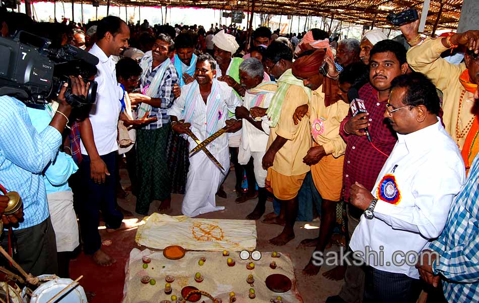 Pedda Gattu Jatara in Nalgonda - Sakshi19