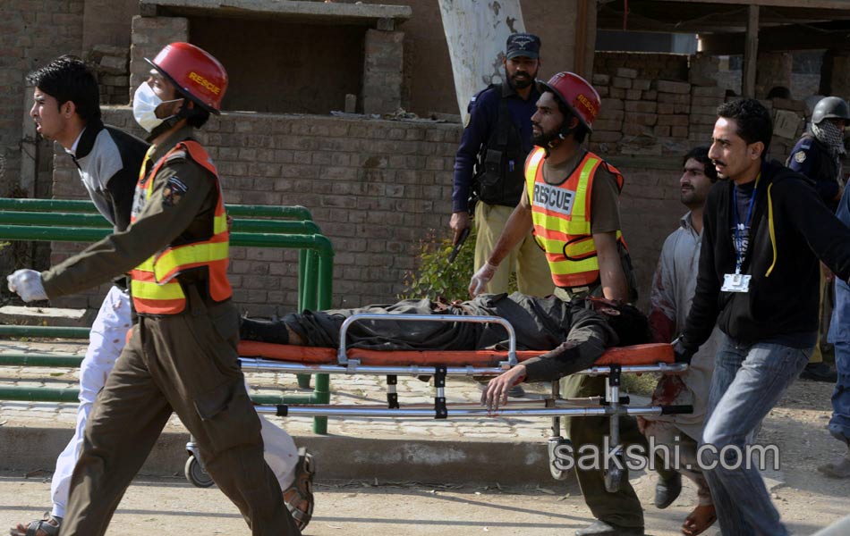 another terror attack in peshawar9