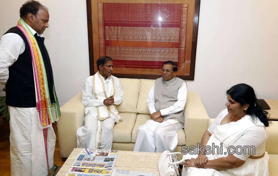 srilanka president arrives at tirumala - Sakshi5