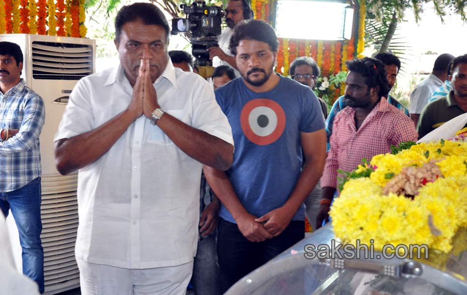 celebrities pay last respects to Dr Rama Naidu - Sakshi16