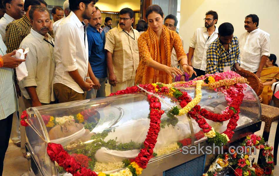 celebrities pay last respects to Dr Rama Naidu - Sakshi22