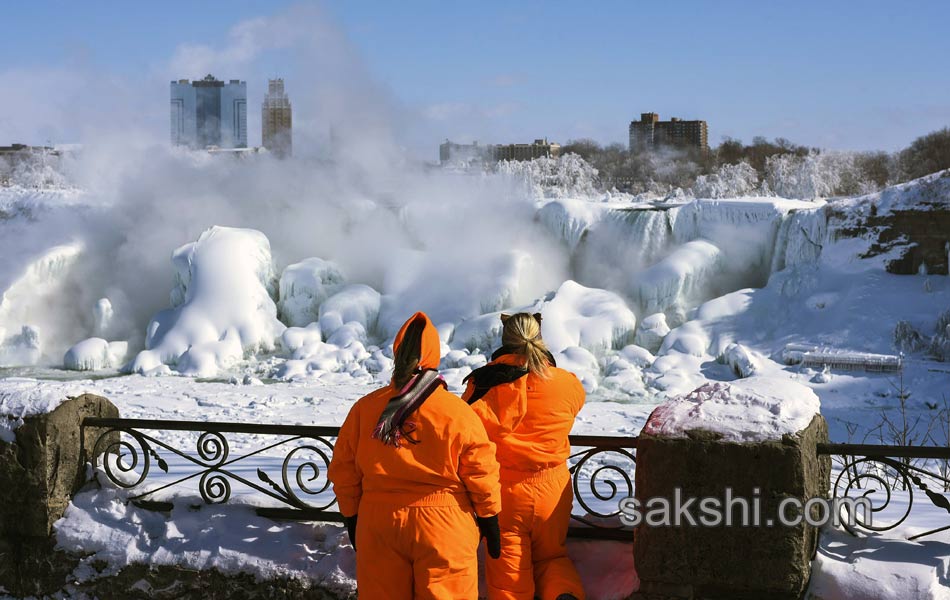 niagara falls frozen4