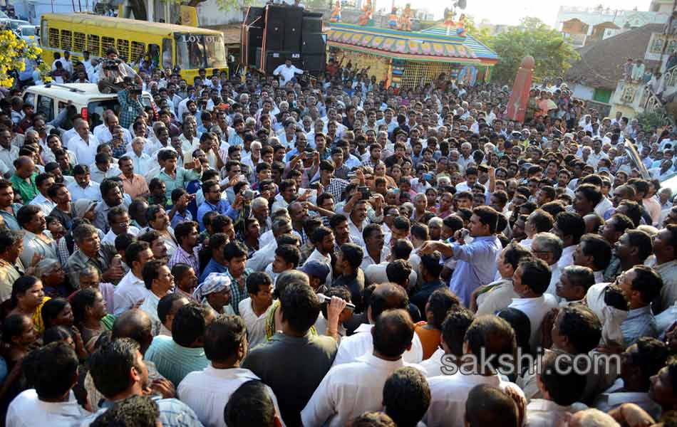 ys jagan mohan reddy visit in andrapradesh capital villages - Sakshi28