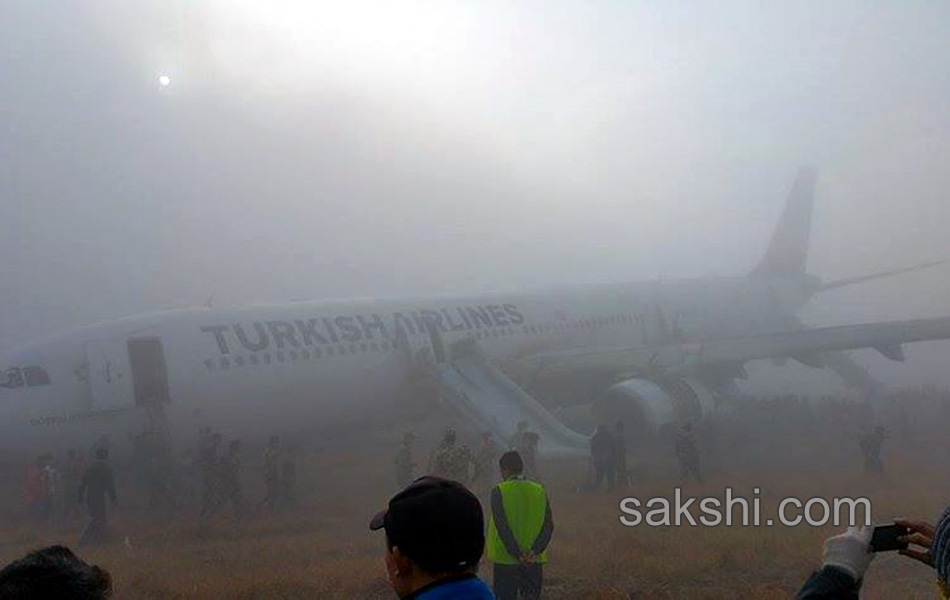 Turkish plane suffers nose gear collapse in Kathmandu4