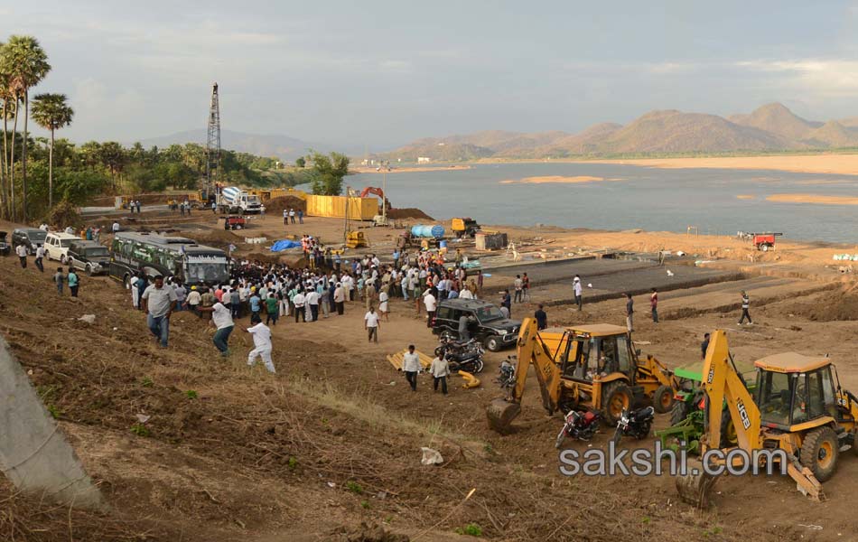 YS Jagan Project Bata - Sakshi10