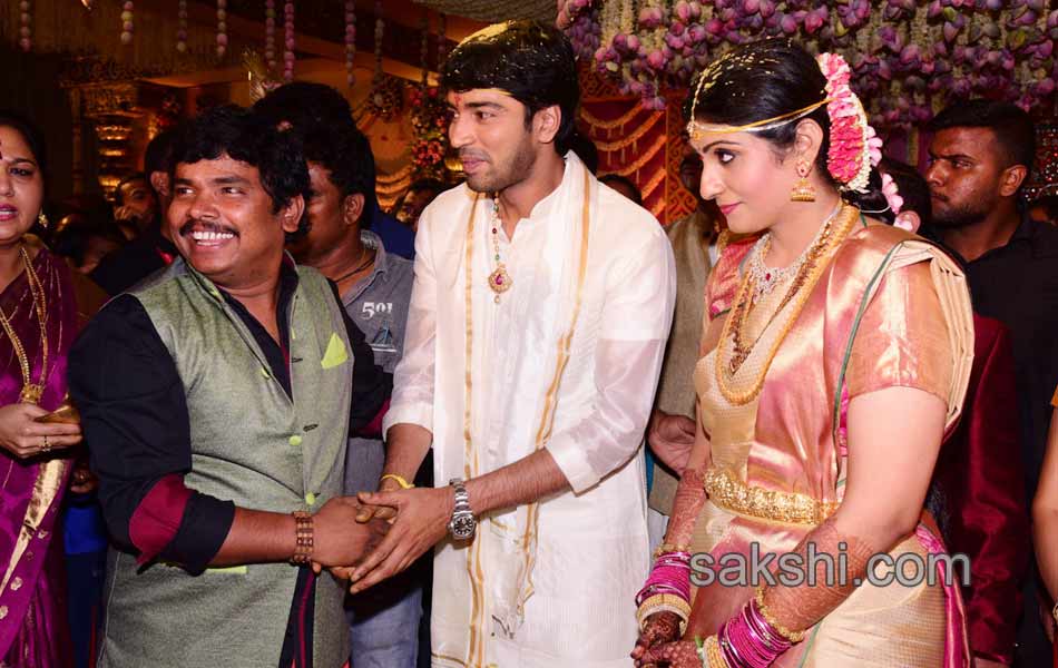 allri naresh tieup with viroopa20