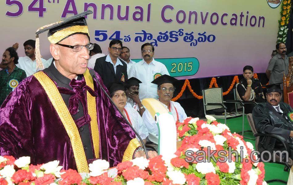 sv university convocation held in a grand manner2