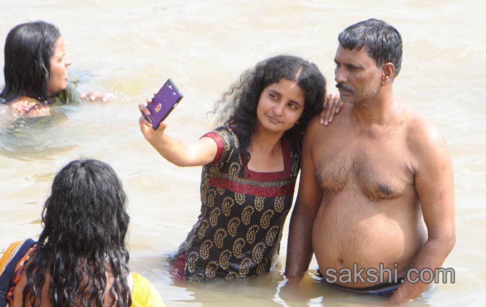 Pushkaralu 2015 Godavari Set To Consecrate Devotees - Sakshi18