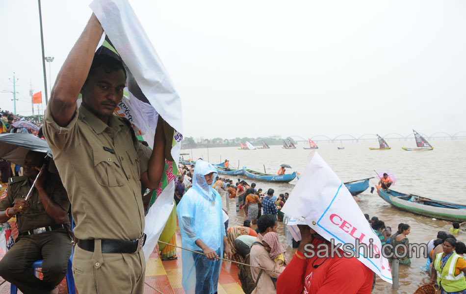 holy pushkaralu comes to ninth day of14