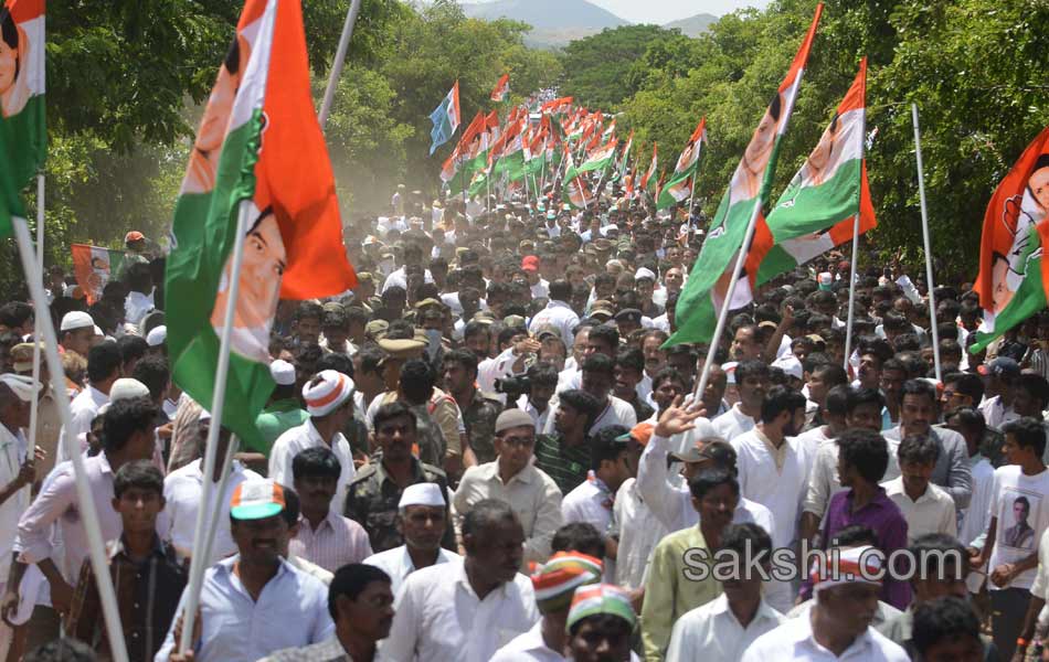 rahul gandhi padayatra in Ananthapuram district7