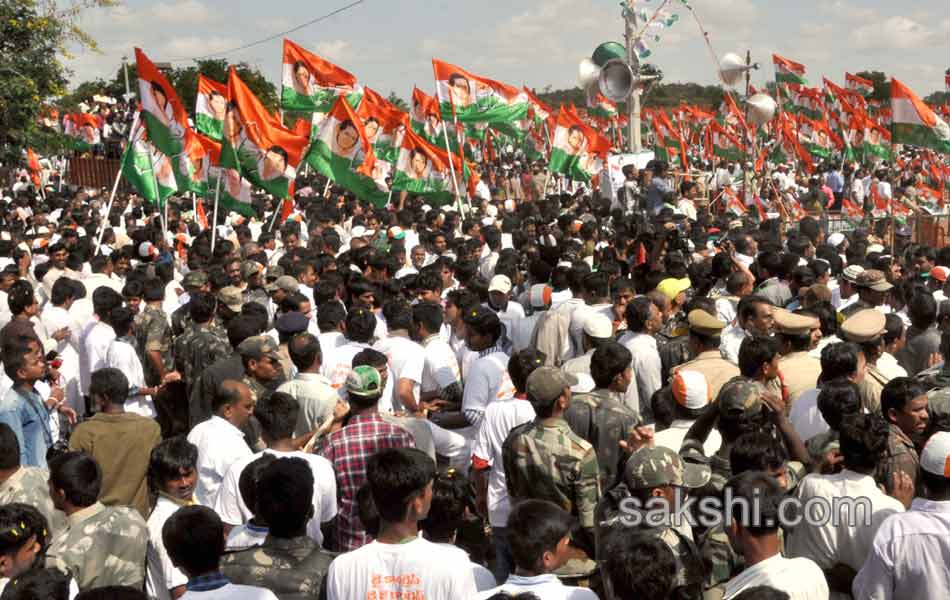 rahul gandhi padayatra in Ananthapuram district13