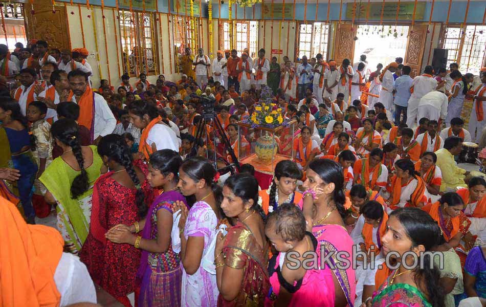 guru pournami celebrations in temples14