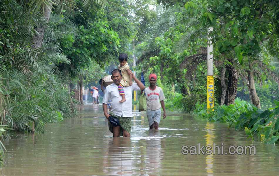 Heavy rains in Imphal2